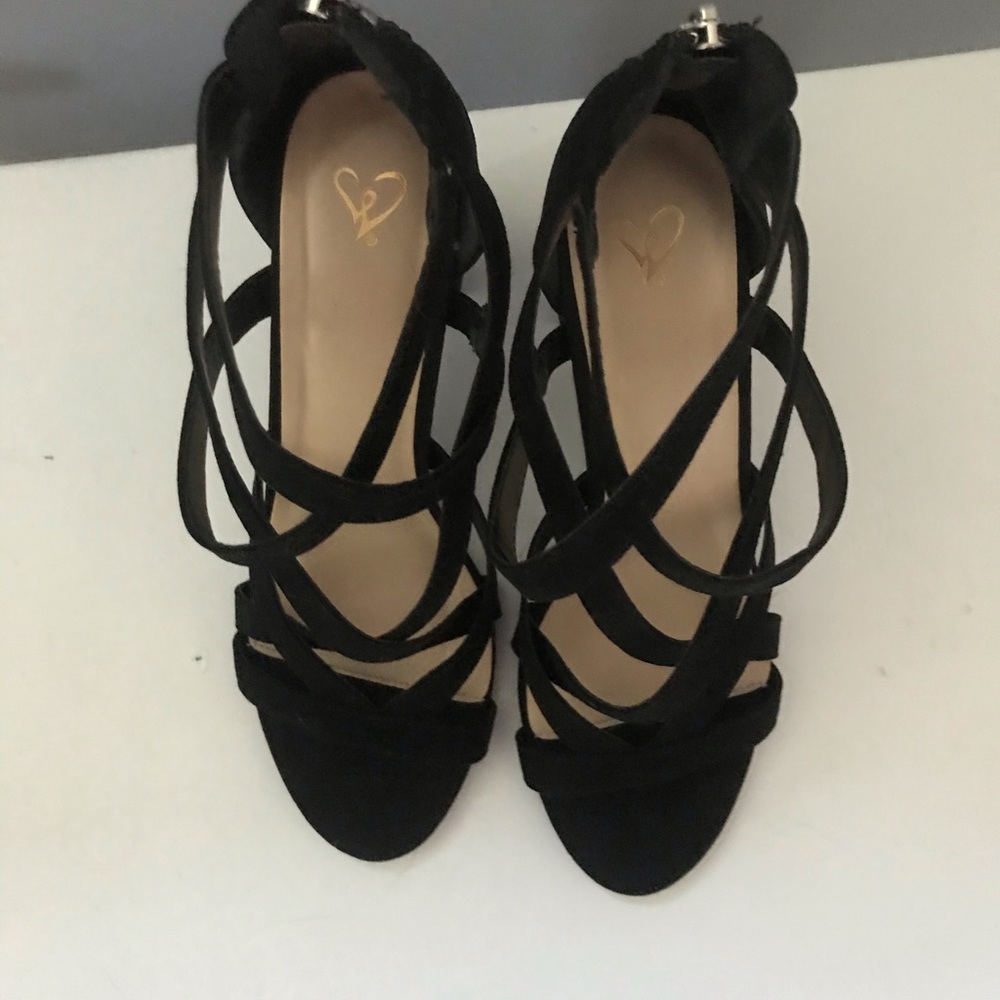 Black shoes